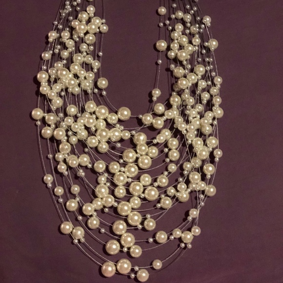 Necklace❤️Nieman Marcus - Picture 2 of 8